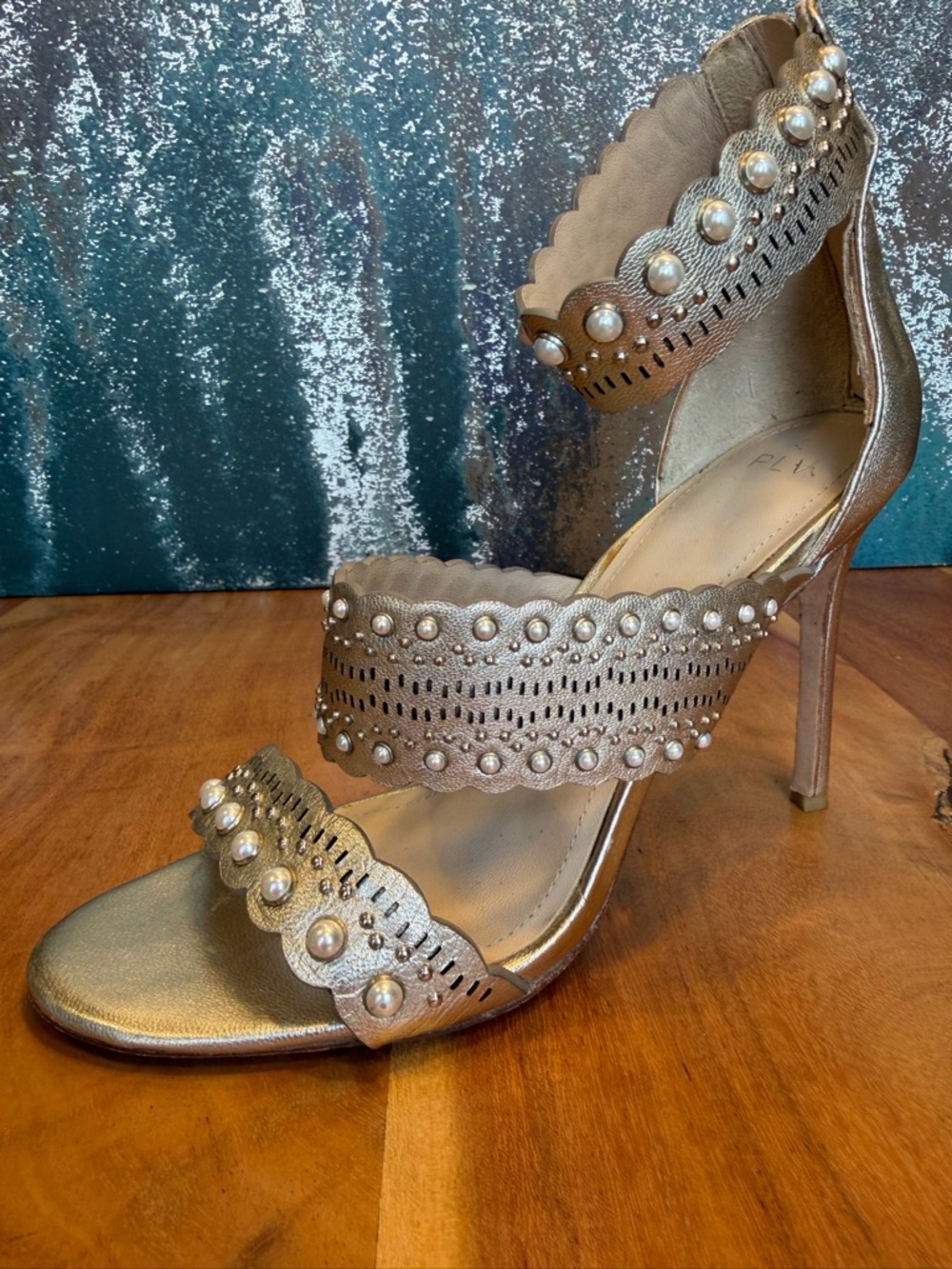 PLV Dressy Gold/White Pearl Embellished Heels 4” Size 9.5 (GUC)